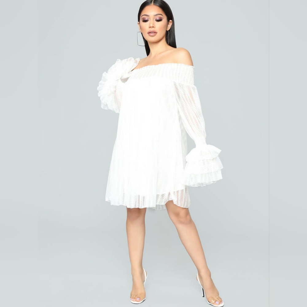 CQ by CQ Lace White Off-Shoulder Ruffle Bell Sleeve Romantic Mini Dress Sz M - Picture 4 of 8